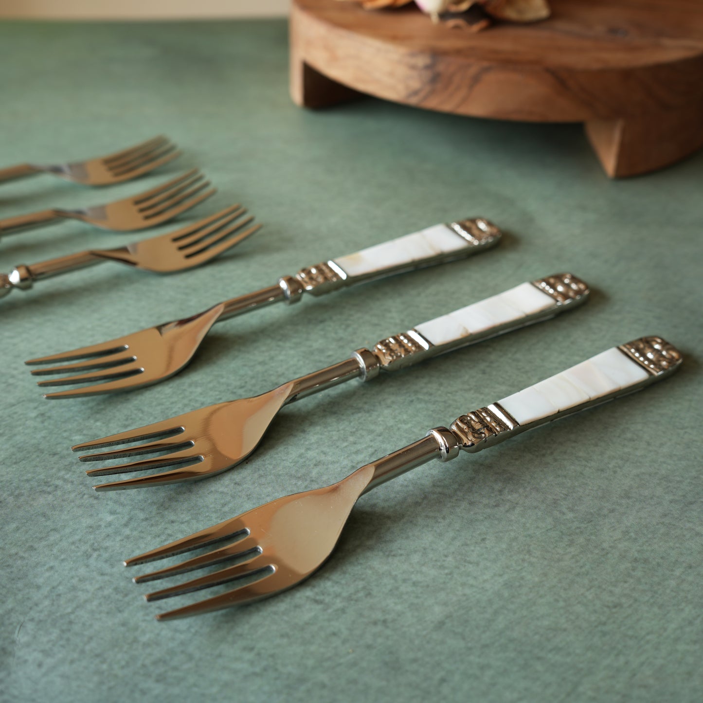 Mother-of- Pearl Stainless Steel Dinner Fork Set