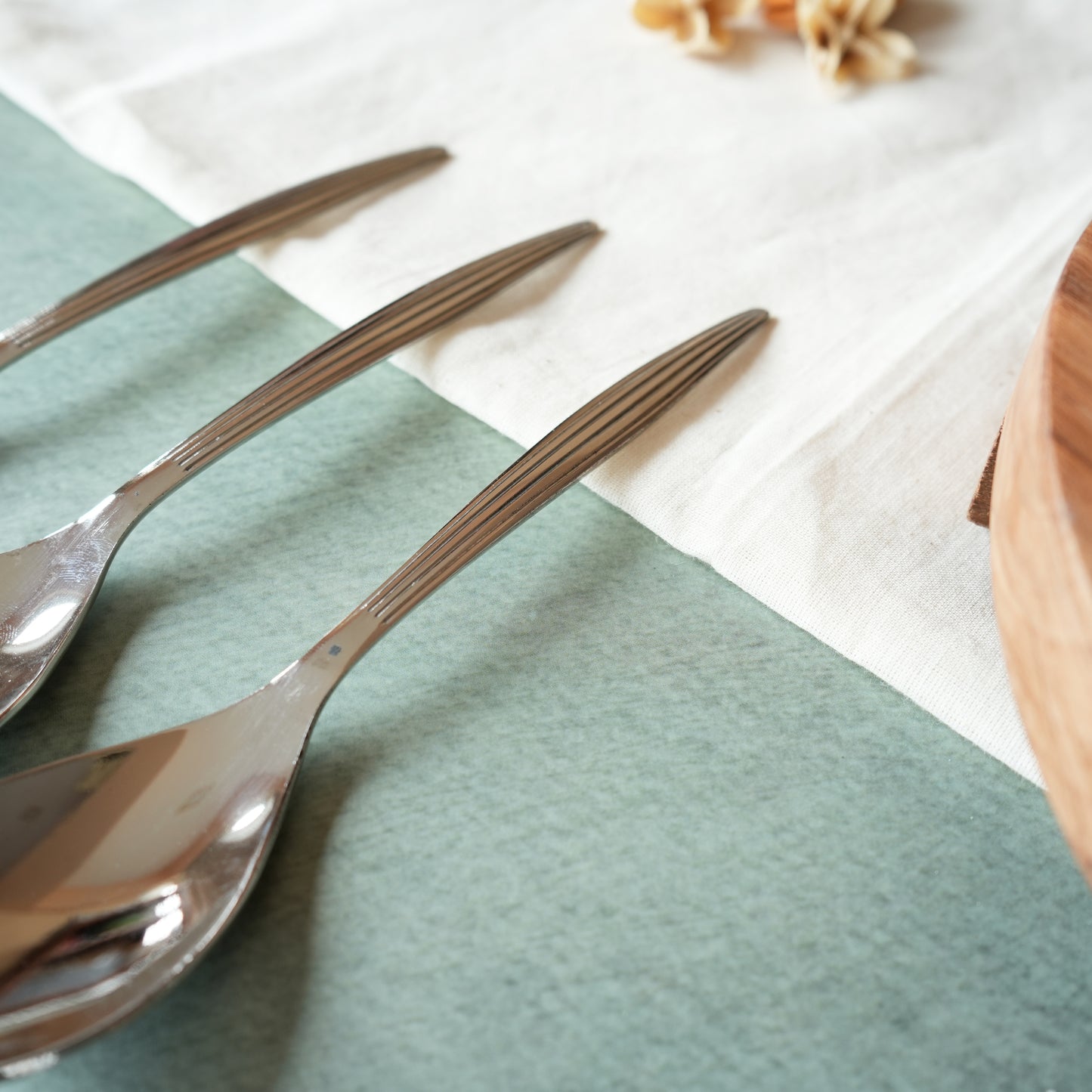 Textured Stainless Steel Dessert Spoon Set