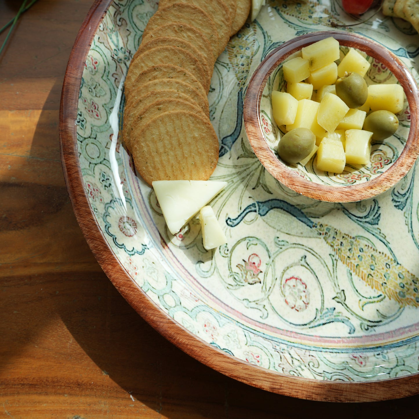 Dandy Chip & Dip Round Wooden Platter