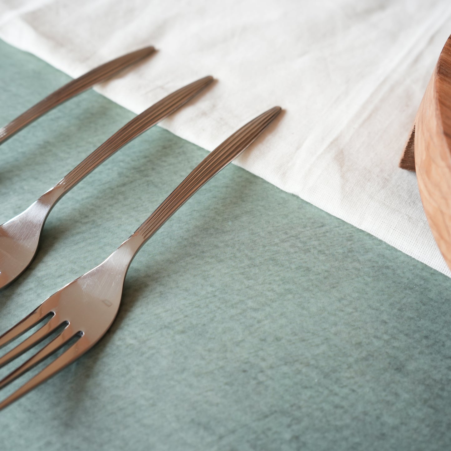 Textured Stainless Steel Dinner Fork Set