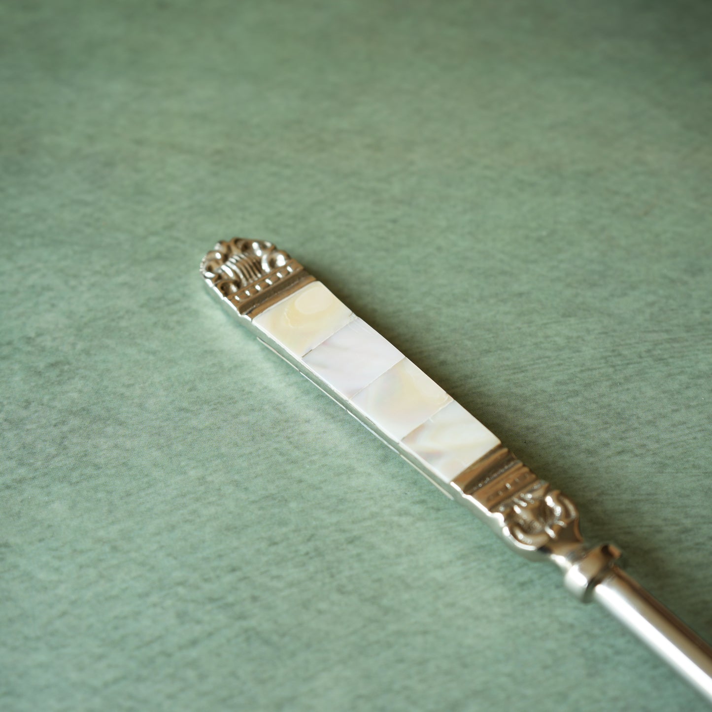 Mother-of- Pearl Stainless Steel Spaghetti Serving Spoon