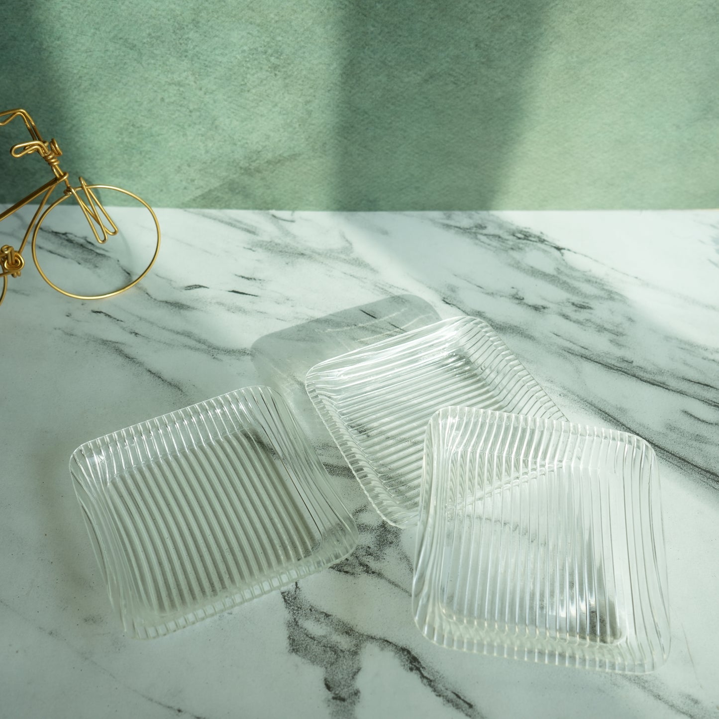 Clear Ribbed Acrylic Single-Serve Tray- Pack of 3