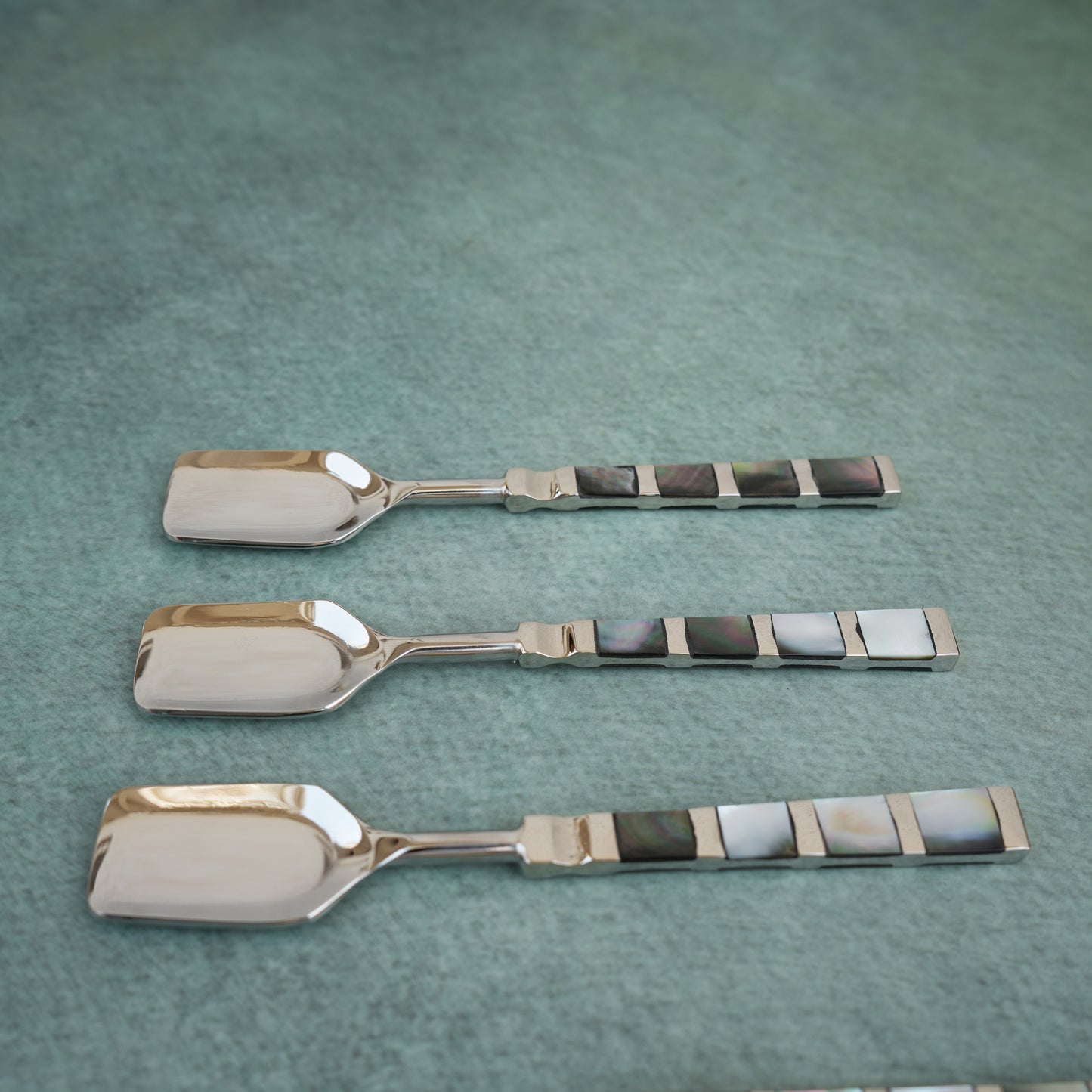 Black Mother-of-Pearl Stainless Steel Ice-Cream Spoon Set