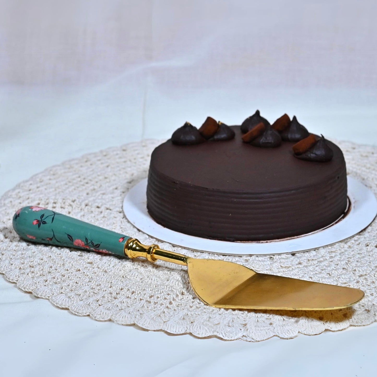 Floral Cake Lifter - Begonia