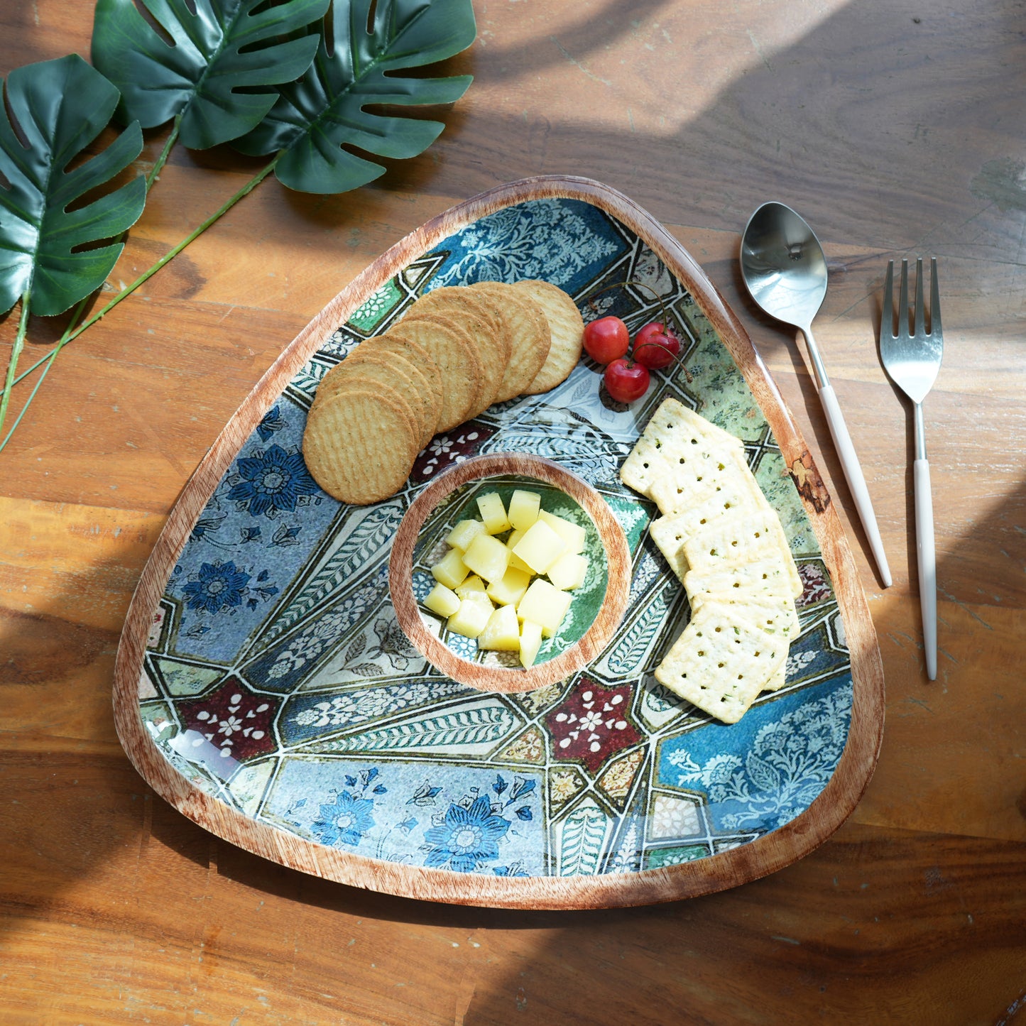 Bohemia Chip & Dip Wooden Platter
