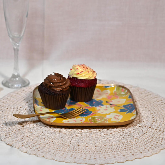 Small Square Floral Starter Plate - Daffodil