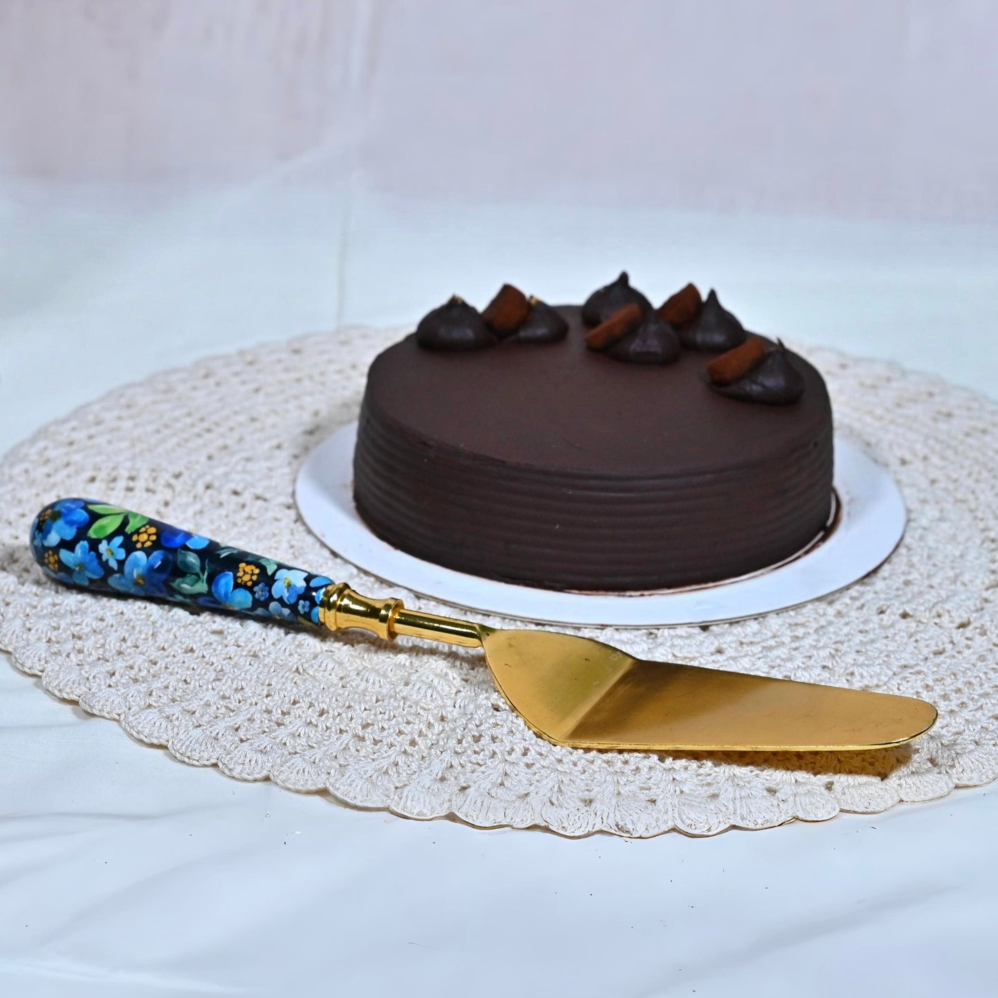Floral Cake Lifter - Marigold