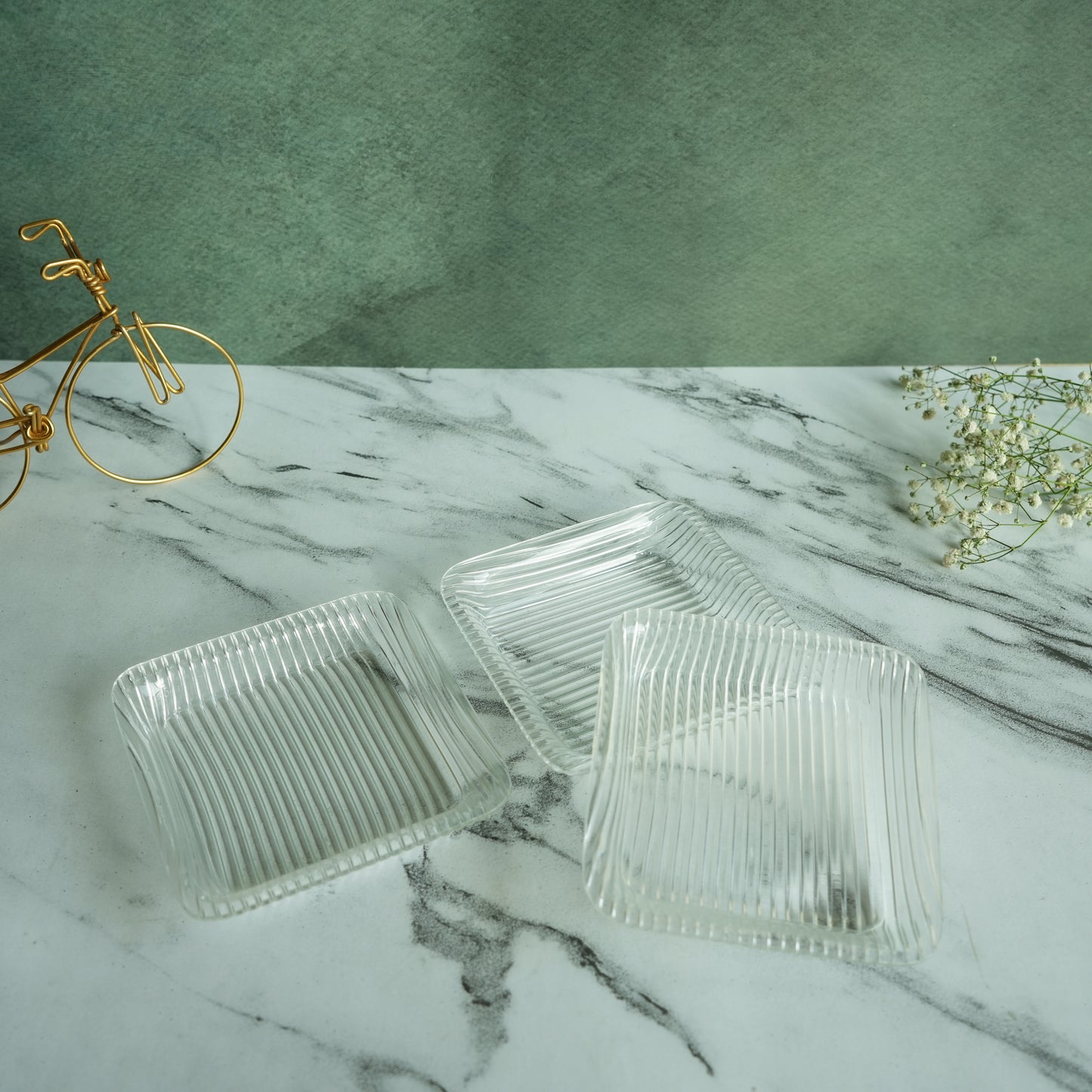 Clear Ribbed Acrylic Single-Serve Tray- Pack of 3