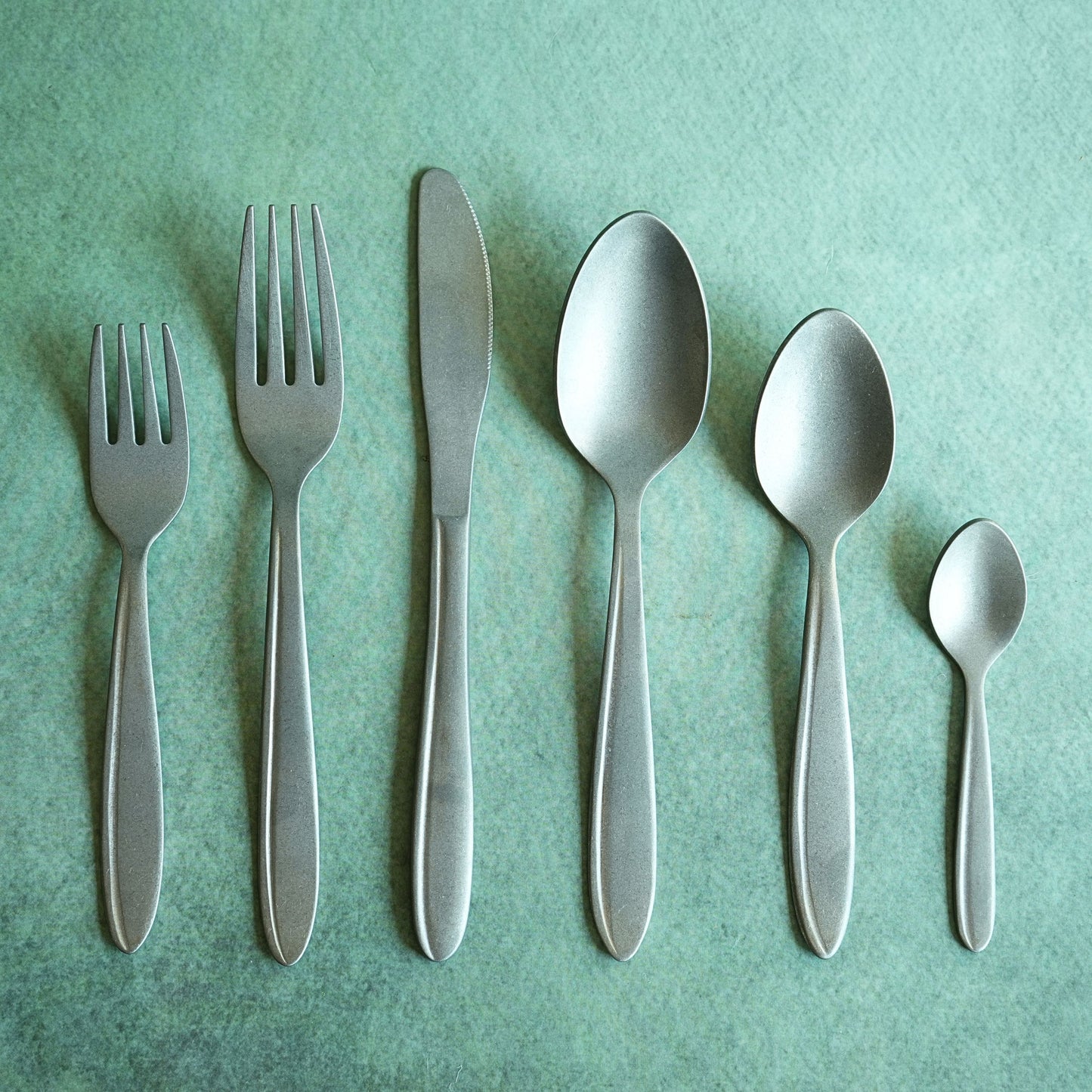 Textured Stainless Steel Matte Dinner Spoon Set