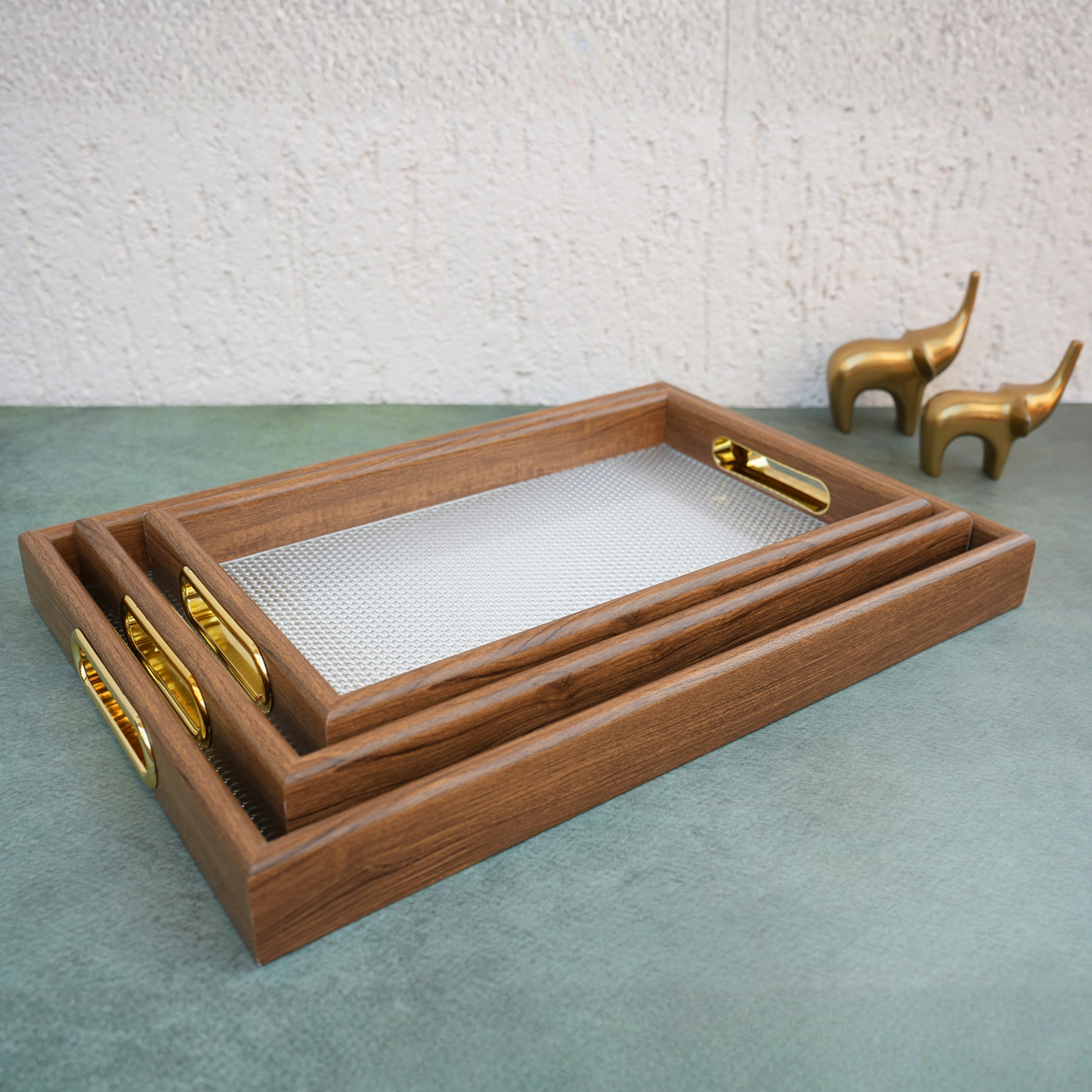 Rippled-Textured Wooden Serving Tray- Set of 3