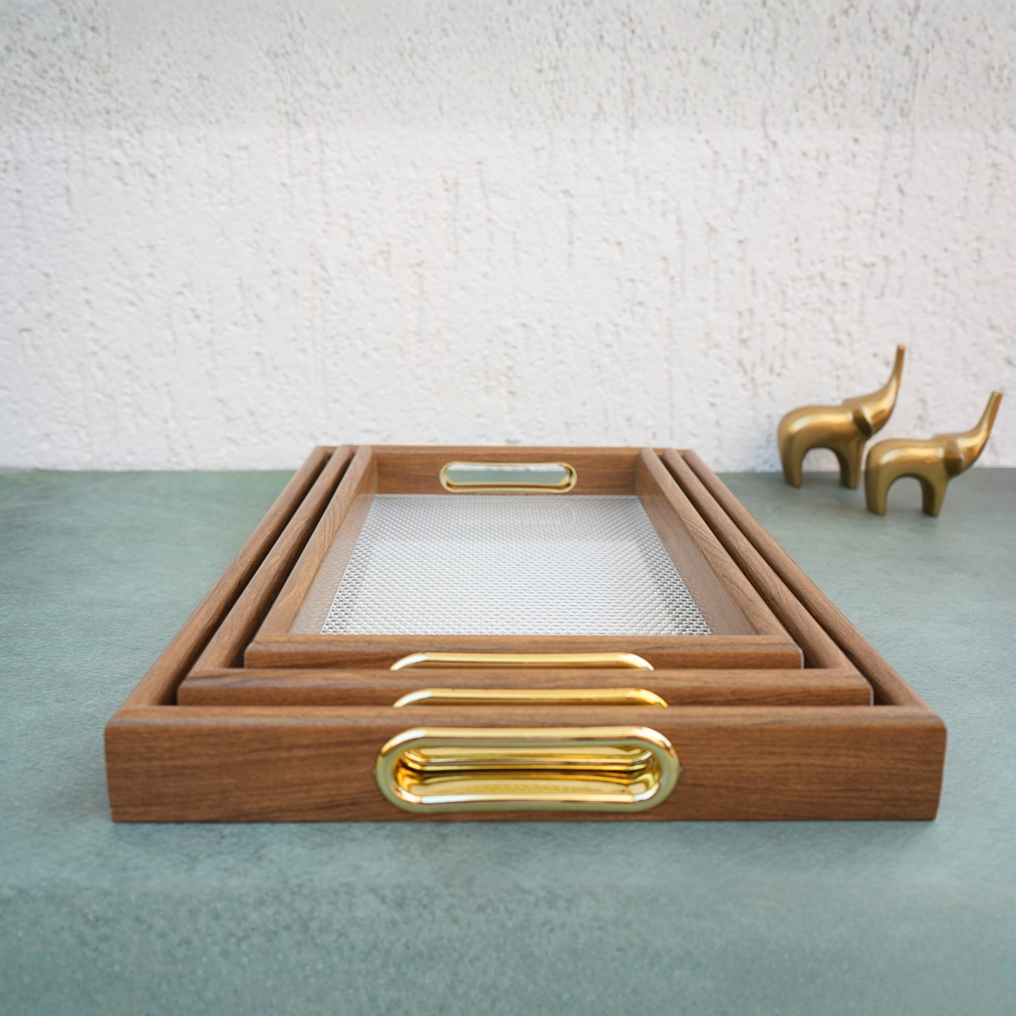 Rippled-Textured Wooden Serving Tray- Set of 3