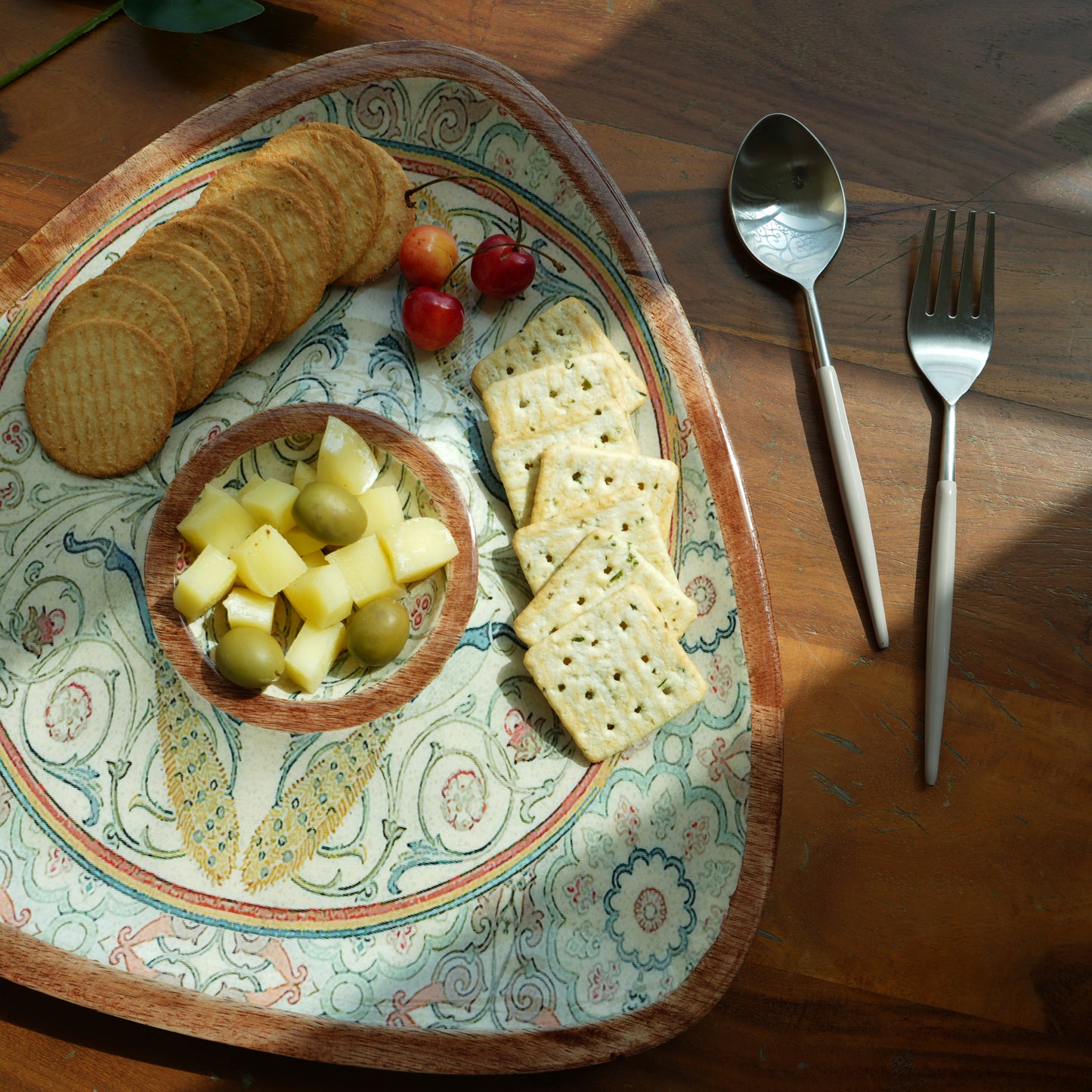 Dandy Chip & Dip Wooden Platter
