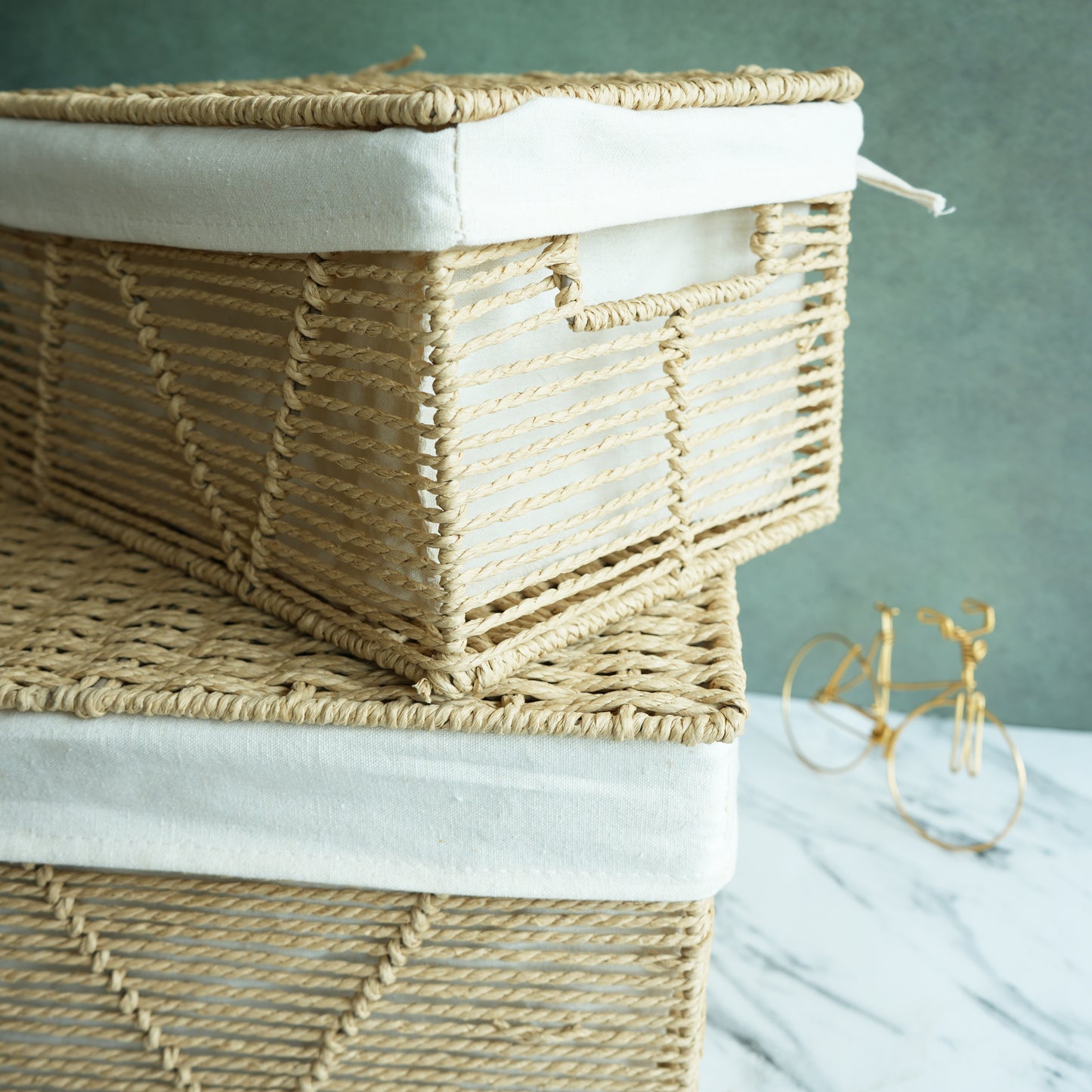 Woven Jute Storage Basket with Lid and Liner- Regular