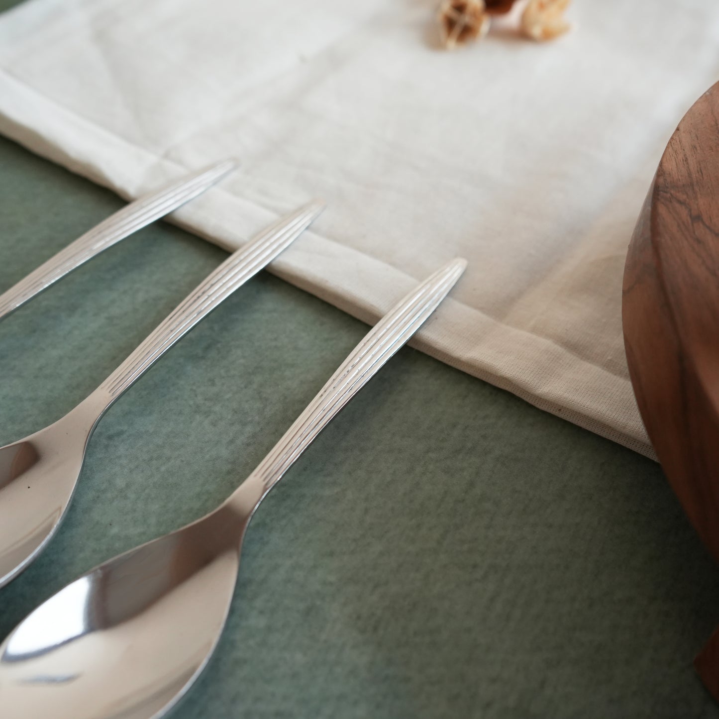 Textured Stainless Steel Dinner Spoon Set