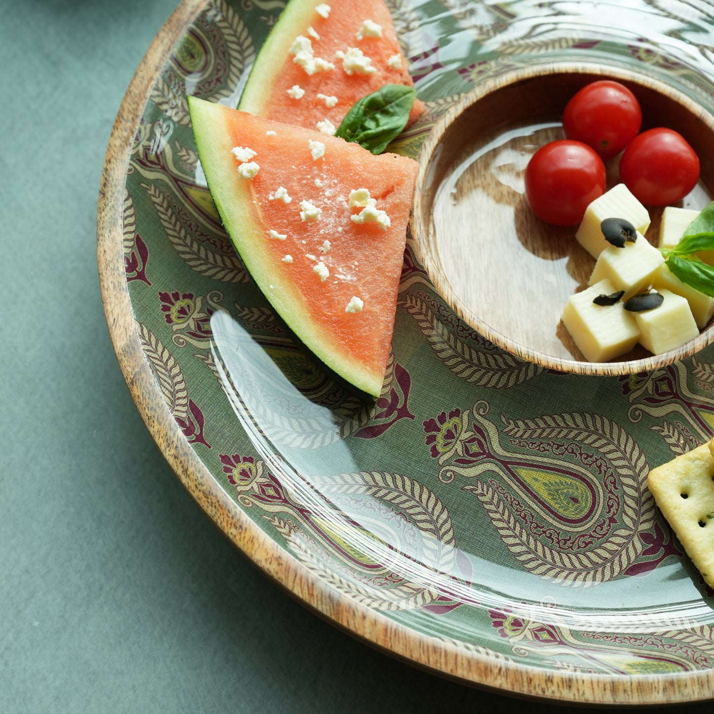 Paisley Chip & Dip Round Wooden Platter