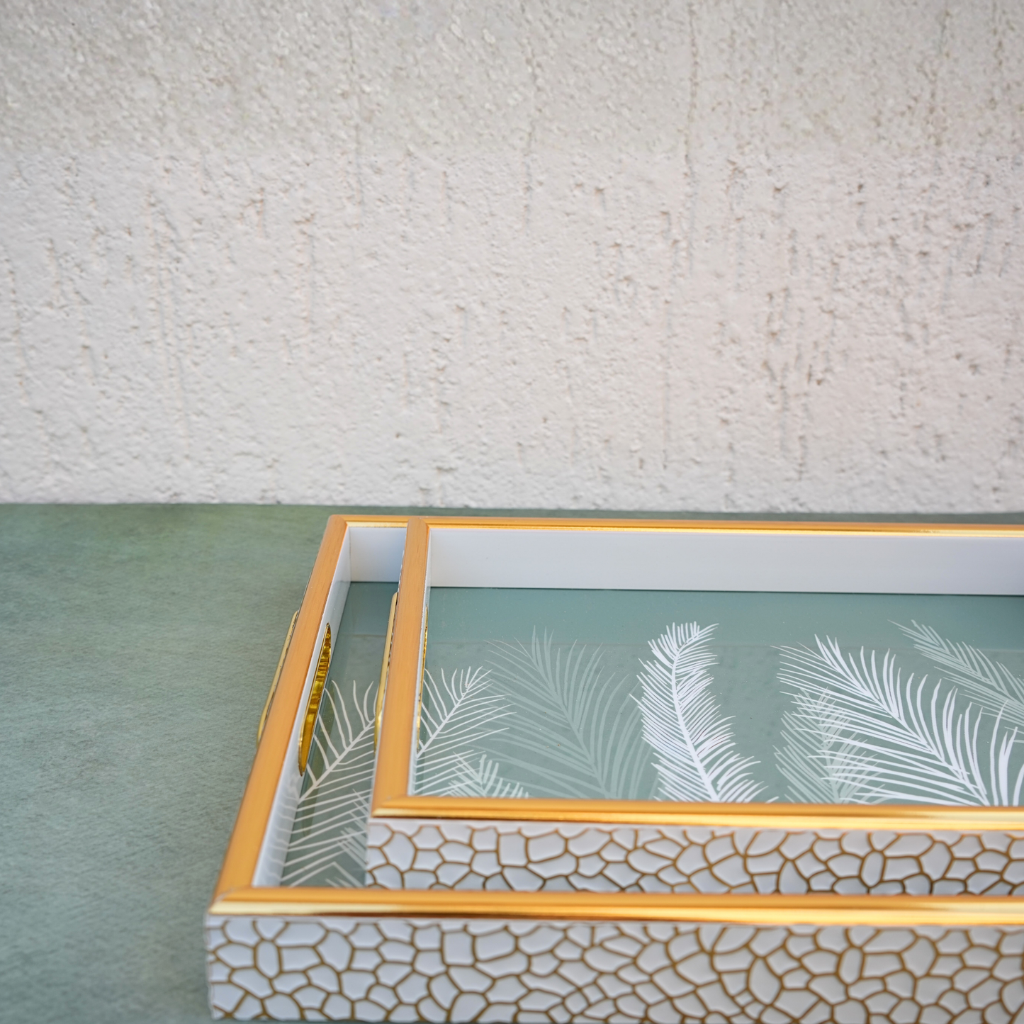 Sage Palm Leaves Enamel-Coated Wooden Serving Tray- Set of 2