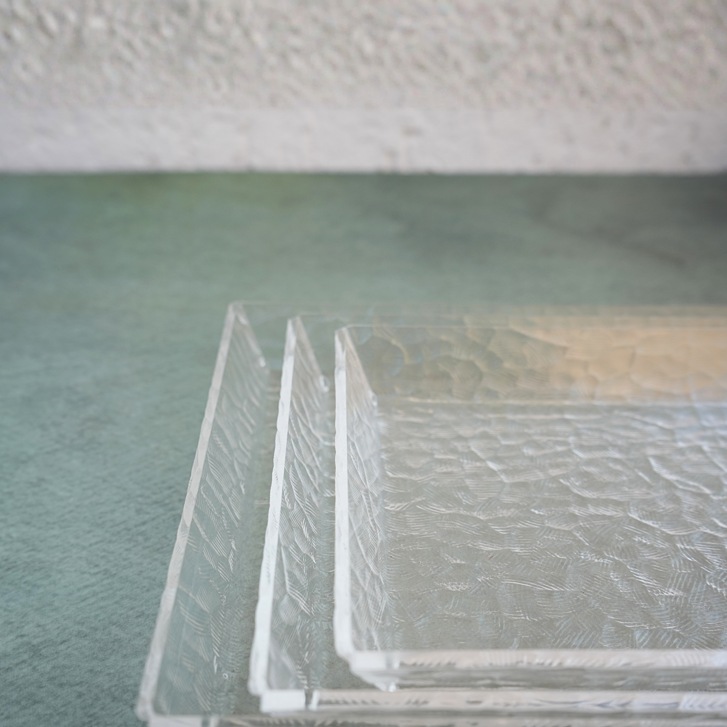 Rippled Acrylic Oblong Set of 3 Serving Tray