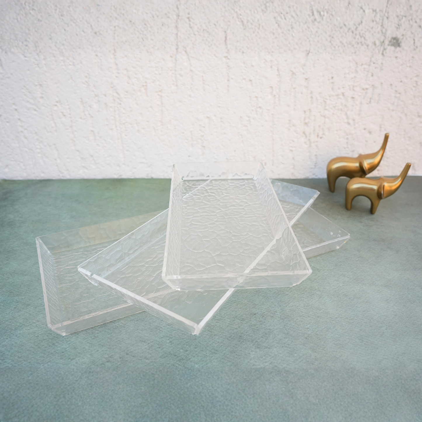 Rippled Acrylic Oblong Set of 3 Serving Tray