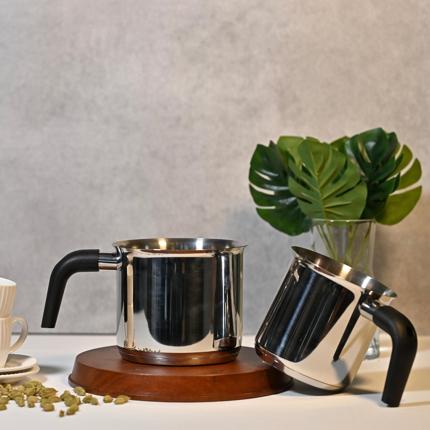 Stainless Steel Milk Pot with Handle (1.8L)
