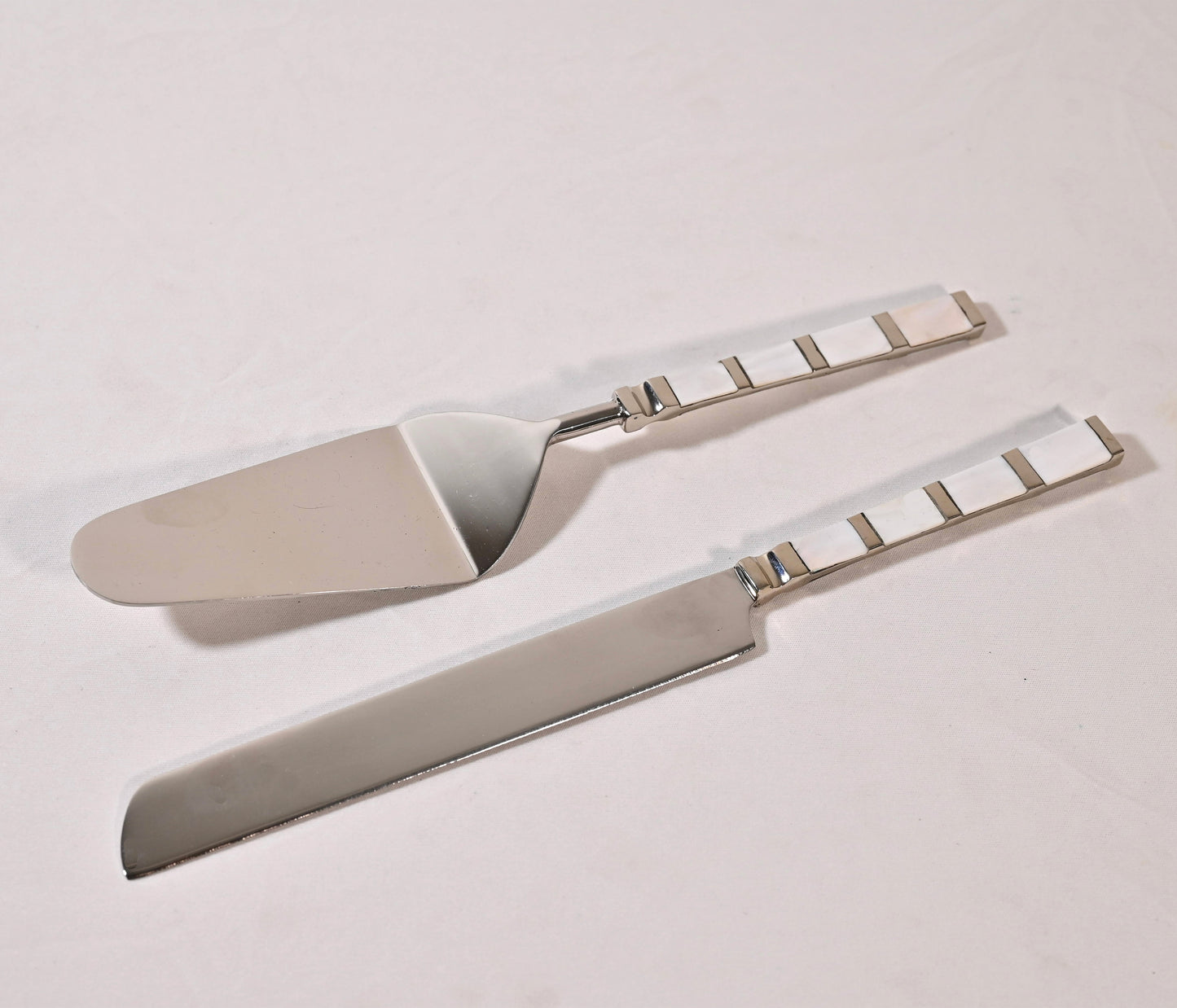 Mother-of-Pearl Cake Lifter & Knife Set